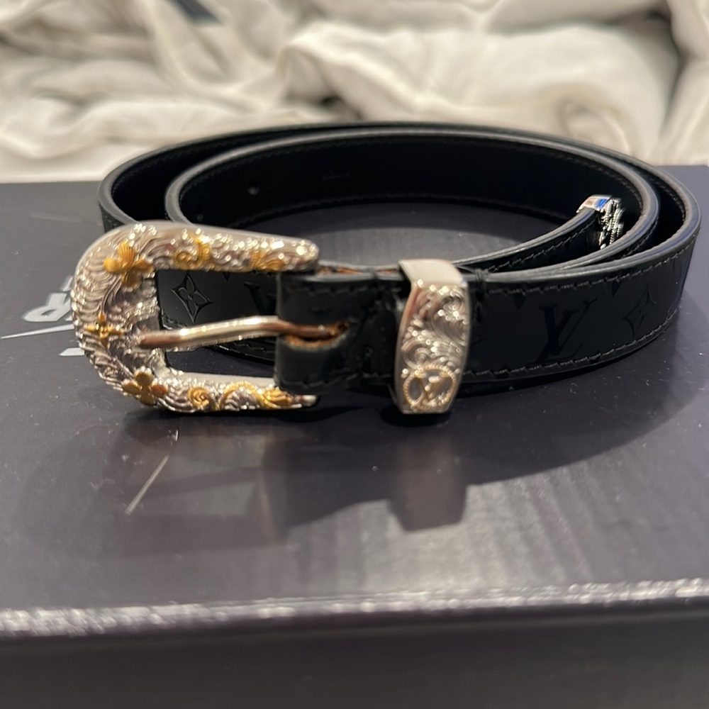 Louis Vuitton belt